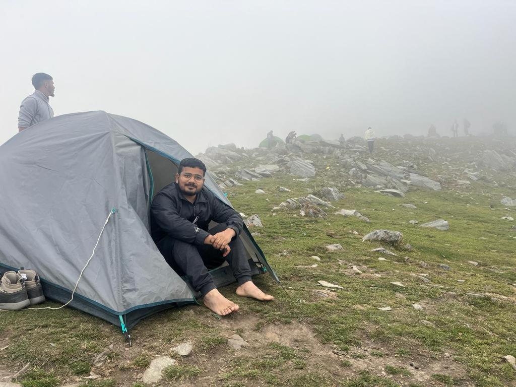 Отель Triund Trek Дармсала Экстерьер фото